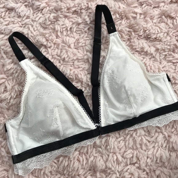 NEW! Velvet and Lace Padded Plunge Bralette! - Picture 2 of 6